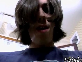 亚洲男同自慰3gp视频 他瞄准时更加粗暴 asian gay sex videos in