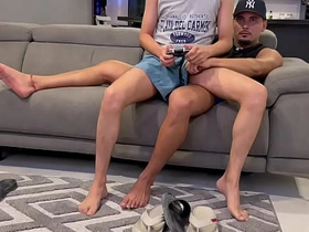 教干儿子打飞机 xxx gay sex videos asian