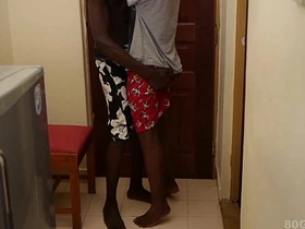 黑人嫩屌托尼和杰克无套交配 asian gay newest sex videos