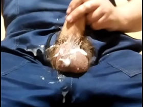 俄罗斯建筑工久未见新娘 射精声响亮精液量惊人！ asian gay. sex videos