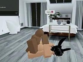 发情伪娘在Roblox公寓里被当成人形飞机杯 homosexual gay sex videos asian