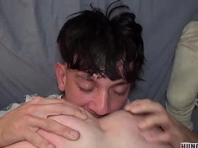 爱尔兰橄榄球猛男狂操饥渴英国小混混 asian secret gay sex videos