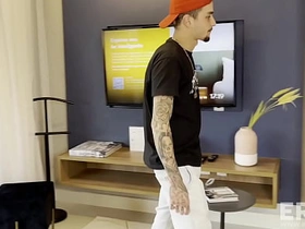 跟老婆吵架后跟兄弟喝酒结果搞成这样 cute gay boy sex videos asian