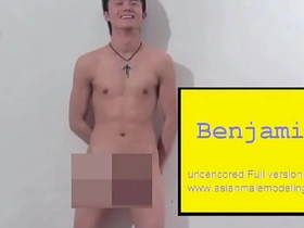 亚裔男模Benjamin watching hot asian gay sex videos