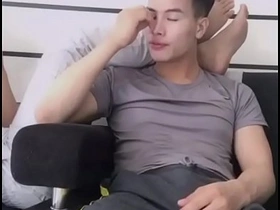 亚洲发情男直播 asian gay cruising sex videos