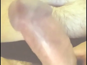 把鸡巴掏出来睡觉前射一发 asian gay cum sex videos