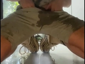 素人男孩厨房尿失禁地板湿透 asian gay sex videos xnxx.tv