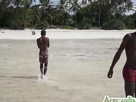 赤裸黑肤嫩弟淋浴后填素人 asian gay guy sex videos