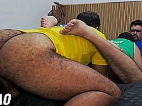 刚踢完球就带着球鞋直接开干！完整版请移步我的XVIDEOS RED muscular asian gay sex videos