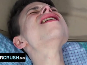 瘦弱少年奥斯汀·桑德斯被继兄无套内射 - BrotherCrush boy gay sex videos asian