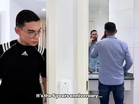 小骚货来帮忙 asian gay painful sex videos