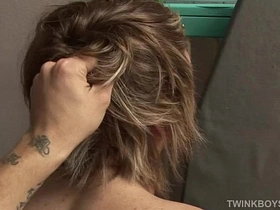 嫩仔Simon和Martin无套交媾 asian gay boys sex videos in xvideos53