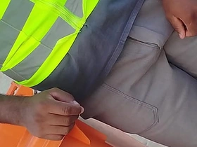 把饥渴工人带回家 asian gay sex/videos