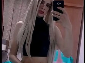 金发骚货用假阳具猛插自己的紧逼 twitter asian gay sex videos