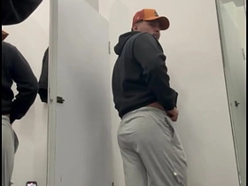 试衣间里发骚了 china asian gay sex videos free download