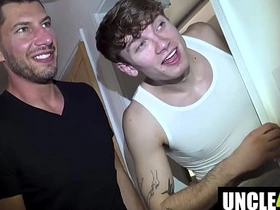 干完我们赶紧滚 Jordan Starr, Caden Dior, Blake Rivers, Lance Woods boy and boy sex and gay asian videos