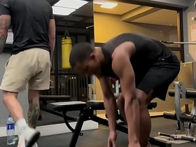 让健身搭档给我嗦了个爽 best asian gay boy sex videos