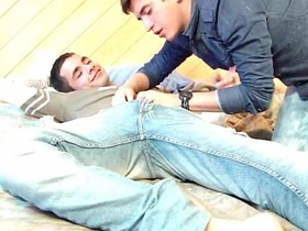 粗暴的觉醒1 gay asian sex on sofa videos