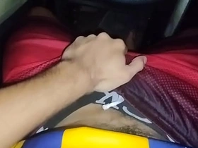 车里激烈呻吟与脏话——DavidPajas asian gay boobs sex videos