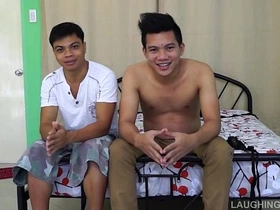 亚洲男孩Rolly被挠痒并射一脸 china asian boy gay sex videos