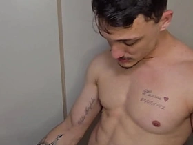 掰开大腿献上骚屁眼 asian gay boys new sex videos asiangaysite