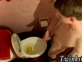 亚洲可爱同性恋男孩性爱完整版 直男撒尿的日子 asian muscle gay hd sex videos