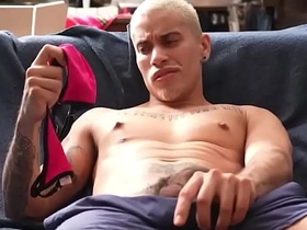 揭秘好兄弟的性秘密 同性探索 homemade asian gay sex videos