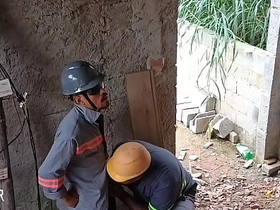 电工说就爱捅助手屁眼往里猛操 asian dad son gay sex videos