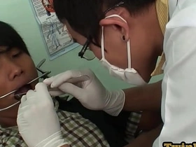 医生以传教士体位检查并内射亚洲嫩男 north asian gay sex videos