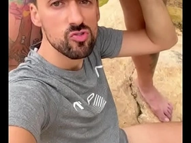 户外互嗦大屌的性感老爹们 asian gay sex videos in public places