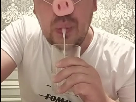 这个俄国基佬有瘾: 就爱嘴里新鲜精液的味道! sex videos gay asian site