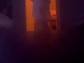 监控拍下瘦弱少年被发情继父弄醒 快速激烈的一顿操作：打屁股、口交、踩踏、坐脸 gay teen sex videos asian