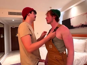 肌肉痴汉被言语调教 克里斯蒂安·亨特和乔纳·惠勒 hot asian sex gay videos