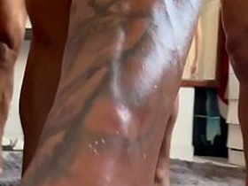 基佬夫妻跟骚货Maloka乱搞 naked hot asian gay sex videos