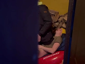 继父偷看继子和他男友躲起来做爱 asian gay piss sex videos