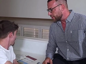 意大利原味性爱技巧荣誉学位 [预告片] asian hot gay boy sex videos