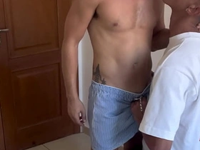 大鸡巴坐上去爽翻了 videos of asian gay sex