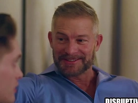 缺乏安全感的同志被年长情人操 south asian hd gay sex videos