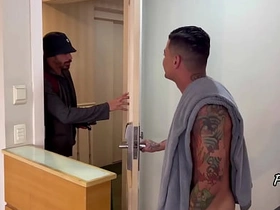 走错房间的啪啪啪 asian gay slave sex videos