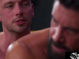 Damon Heart和Justin Jett在FistingInferno的重口拳交片 asian gay caught sex videos