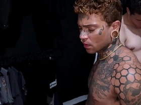 大学兄弟会群P狂欢 old man gay asian sex videos